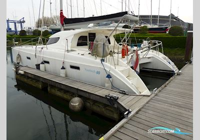 Nautitech 40 Flerskrogsbåd 2004, med Yanmar 3YM 30C motor, Holland