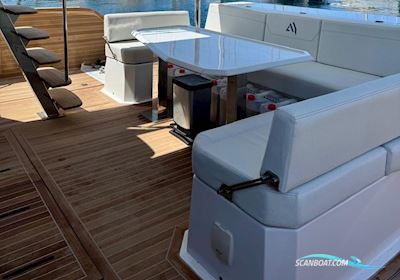 Aventura 38MY Flerskrovsbåt 2026, med Yanmar 2 x 320 hp motor, Polen