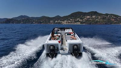 Canados Heritage 36 Flerskrovsbåt 2026, med Mercury Verado V8 4-Temps – 250 ch motor, Italien