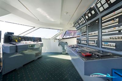 Cantieri Navali Vittoria CATAMARAN PASSAGER BOAT CLUB Flerskrovsbåt 1992, med DEUTZ MWM-TBD 234 V12 motor, Spanien