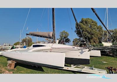 Corsair 970 Carbon XL Flerskrovsbåt 2015, med 2015 Honda Bfd-20 Xrtu Outboard motor, Italien