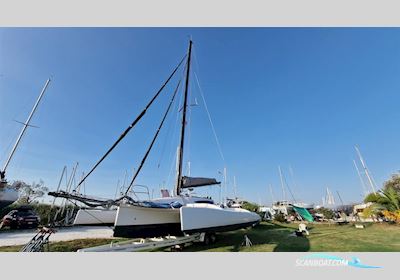 Corsair 970 Carbon XL Flerskrovsbåt 2015, med 2015 Honda Bfd-20 Xrtu Outboard motor, Italien