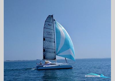 Dragonfly 28 Performance Flerskrovsbåt 2017, med Honda motor, Frankrike