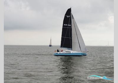 Dragonfly 28 Performance Flerskrovsbåt 2021, med Honda motor, Tyskland