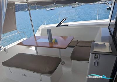 Hélia 44 Flerskrovsbåt 2013, med Volvo D2-40 motor, Martinique
