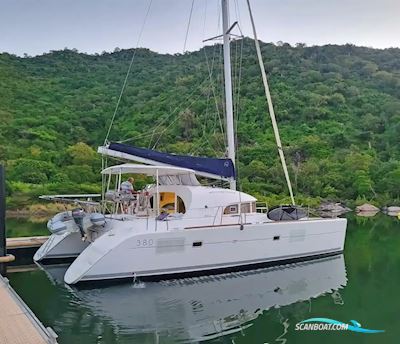 Lagoon 380 Flerskrovsbåt 2016, med Yanmar motor, Ingen landinfo