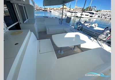 Lagoon 450 F Flerskrovsbåt 2015, med Yanmar 4JH54 motor, Portugal
