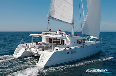 Lagoon 450 F Flerskrovsbåt 2014, med Yanmar motor, Spanien