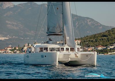 Lagoon 450 Flerskrovsbåt 2013, med Yanmar motor, Montenegro