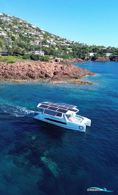 Millikan Boats M.10 Flerskrovsbåt 2026, med Moteurs Électriques Bellmarine Drive Master Evo 20 (20 kW Chacun) motor, Frankrike