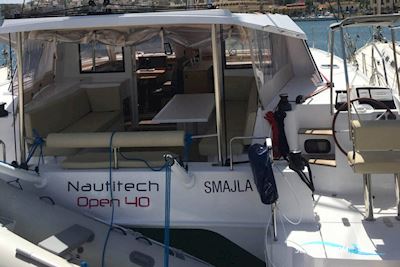 Nautitech 40 Open Flerskrovsbåt 2016, med Volvo Penta motor, Grekland