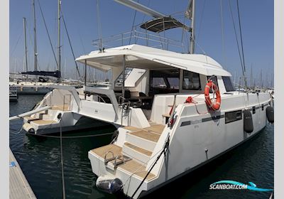 Nautitech 46 Fly Flerskrovsbåt 2016, med Volvo Penta motor, Spanien