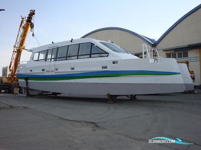 Odc Marine Nyami 54 Electric Passenger Boat Flerskrovsbåt 2013, med Parsun motor, Frankrike