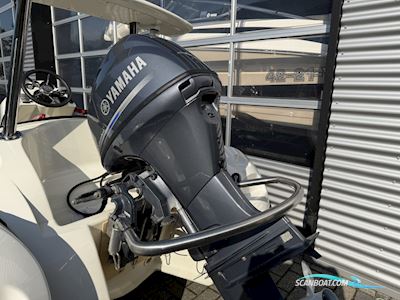 Brig E380 - 40PK Yamaha Gummibåd / Rib 2006, med Yamaha motor, Holland