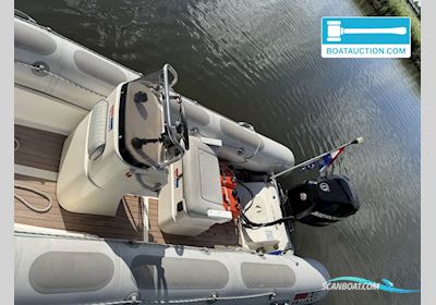 Valiant Vanguard 520 Gummibåd / Rib 2011, med Mercury motor, Holland