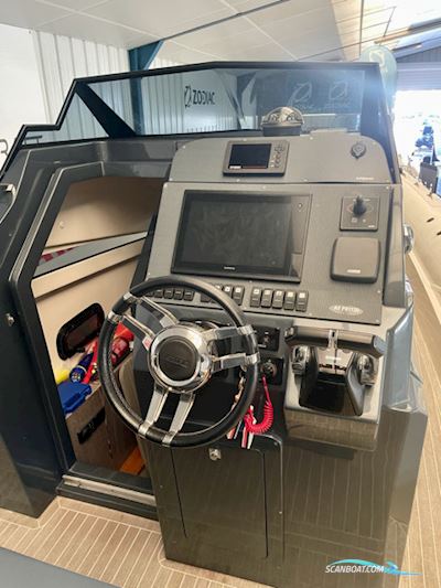 Lomac Gran Turismo 10.5 Gummibåt / Rib 2019, med Yamaha Twin V8 F350 Aetx motor, Frankrike