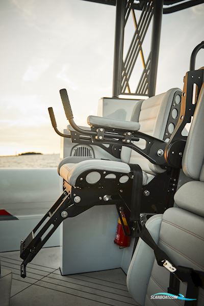 Qnautic 39 Gummibåt / Rib 2019, med Mercury motor, Holland