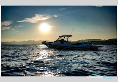 Sacs Strider 11 Sundeck Gummibåt / Rib 2021, med Volvo Penta V8 motor, Italien