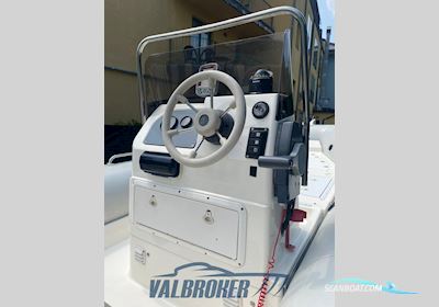Zodiac Medline I Gummibåt / Rib 2000, med 85 Aetl motor, Italien
