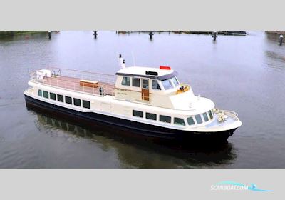 Dagpassagiersschip 152 Pers Huizen aan water 1966, met Scania Vabis<br />DN 11-40 motor, The Netherlands