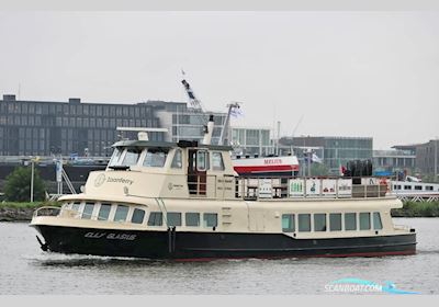 Dagpassagiersschip 152 Pers Huizen aan water 1966, met Scania Vabis<br />DN 11-40 motor, The Netherlands
