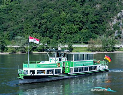 Dagpassagiersschip 50 Pers Met Ubc Huizen aan water 1952, met Man<br />D 2866E motor, The Netherlands
