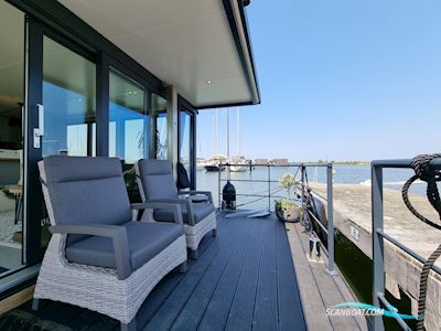 HT Lofts PE Special Houseboat Huizen aan water 2024, The Netherlands