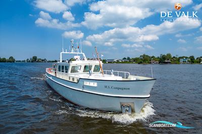 Houseboat MS Compagnon Huizen aan water 1965, met Daf motor, The Netherlands