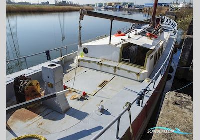Katwijker 22.25 met CBB Huizen aan water 1906, met GM Detroit<br />471 N motor, The Netherlands
