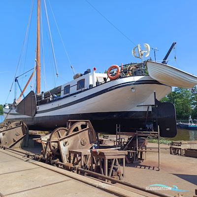 Klipper Woonschip/Zeilklipper Huizen aan water 1903, met Dainler motor, The Netherlands