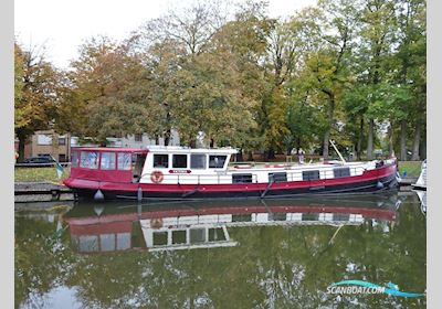 Luxe Motor 23.04 Met Cbb Huizen aan water 1910, met Scania<br />DS11 motor, The Netherlands