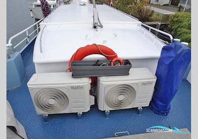 Luxe Motor 26.25 Met Ubc Huizen aan water 1907, met Daf<br />615 motor, The Netherlands