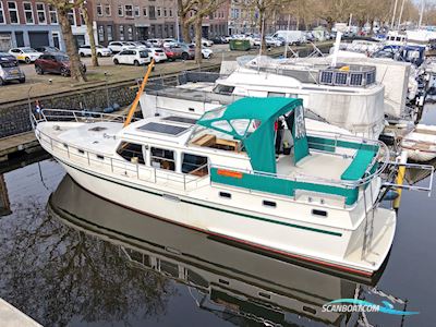 Martin Bekebrede 1300 AK Huizen aan water 2001, met Mercedes<br />OM366 motor, The Netherlands