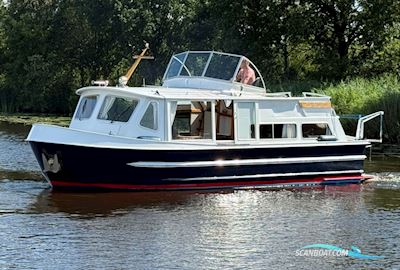 RUHAAK Tinyhouse Huizen aan water 1979, met BMC motor, The Netherlands