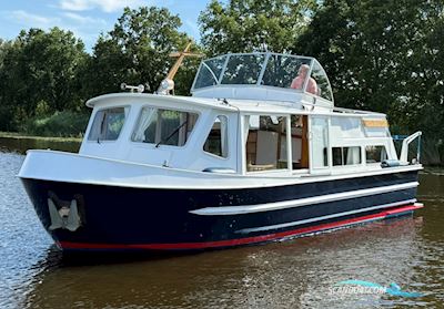 Ruw Aack Tinyhouse Huizen aan water 1979, met Bmc motor, The Netherlands