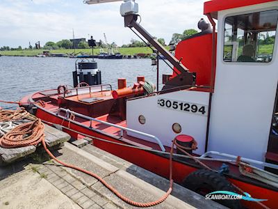 Sleepboot / Duwboot IDA 3 met CBB Huizen aan water 1954, met Caterpillar<br />3412 motor, The Netherlands