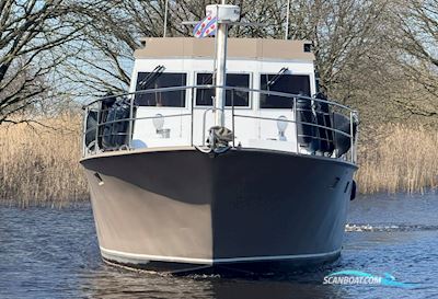 Super Dart 50 Huizen aan water 1977, met Volvo Penta motor, The Netherlands