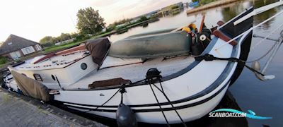 Tjalk Motortjalk, Woonschip Huizen aan water 1904, met Peugeot motor, The Netherlands