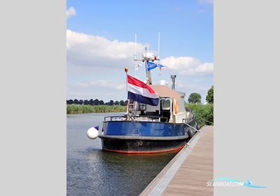 ex Patrouille vaartuig / Varend Woonschip 18.26 met UBC Huizen aan water 1955, met Cummins<br />NTA14-M motor, The Netherlands