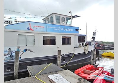 Accommodatie / Hotelschip met UBC Hus- / Bobåd / Flodbåd 1902, med Mercedes Benz<br />OM423 motor, Holland