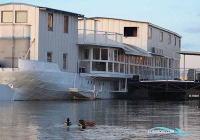 Hotel - Restaurant Ship
