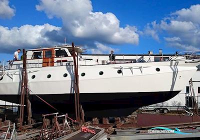 One Off 49 Hus- / Bobåd / Flodbåd 1976, med Perkins motor, Danmark