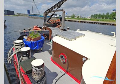 Spits B&B Varend Woonschip 39.09 met CvO Hus- / Bobåd / Flodbåd 1955, med Daimler Benz<br />OM423 motor, Holland