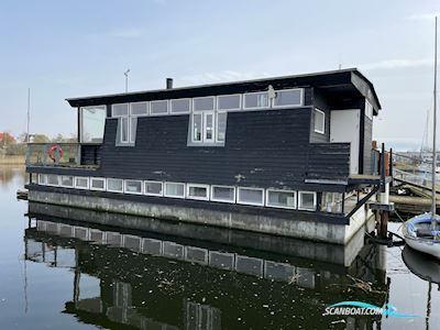 Husbåd i 2 plan 164m2 Husbåd i 2 plan Hus- / Bobåt / Flodbåd 2007, Danmark
