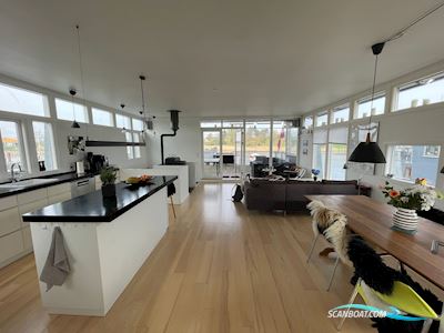 Husbåd i 2 plan 164m2 Husbåd i 2 plan Hus- / Bobåt / Flodbåd 2007, Danmark
