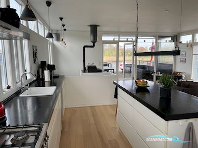 Husbåd i 2 plan 164m2 Husbåd i 2 plan Hus- / Bobåt / Flodbåd 2007, Danmark