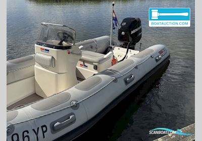 Valiant Vanguard 520 Inflatable / Rib 2011, with Mercury engine, The Netherlands