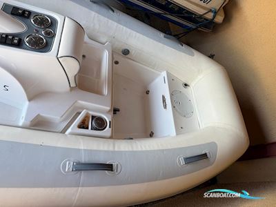Williams 325 Turbo Jet - Neuer Motor!! Inflatable / Rib 2009, with Weber 4-Takt engine, Croatia