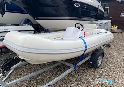 Williams Turbojet 325 Inflatable / Rib 2009, with Weber engine, Denmark