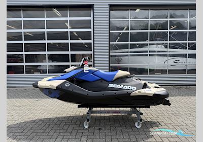 SEA DOO Spark Trixx 1up + 1 jaar extra garantie Jetski / Scooter / Jet boat 2025, with Rotax engine, The Netherlands